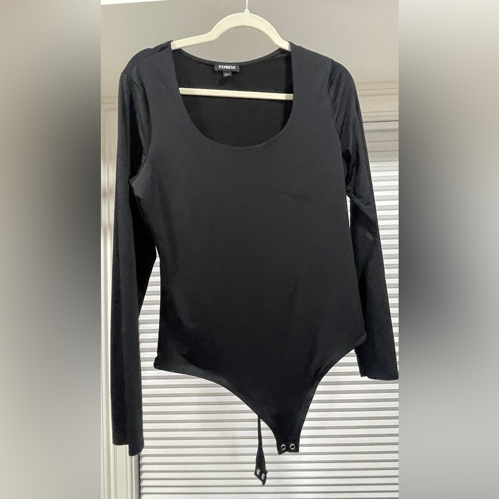 Express bodysuit ❤️